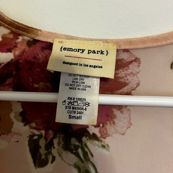 2/$15 Emory Park - Floral Kimono - Picture 5 of 6